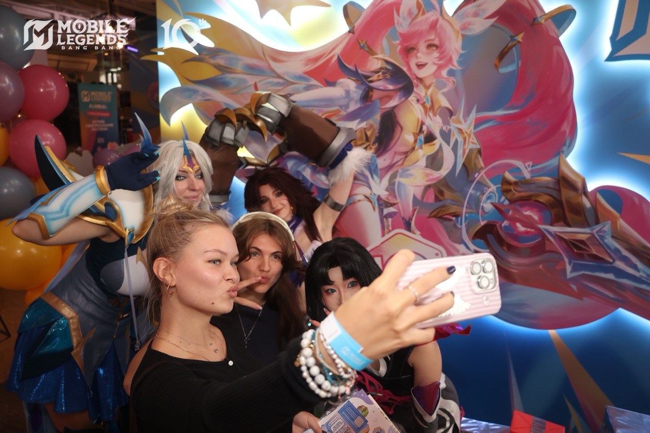 活动体验 Large.jpeg